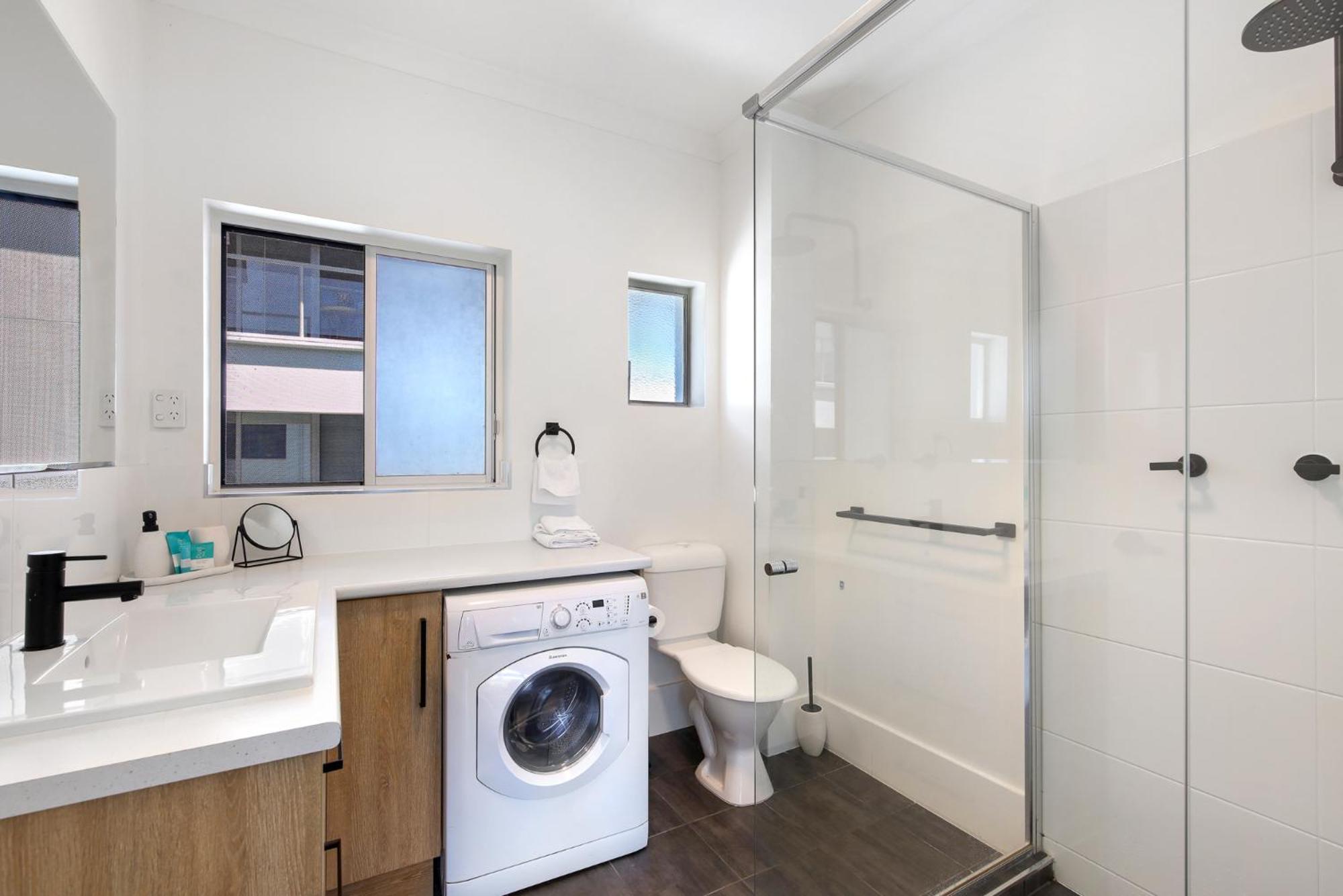Apartment Ocean Spray 8